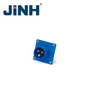 LEE-613 2P+E IP44 Industrial Plug