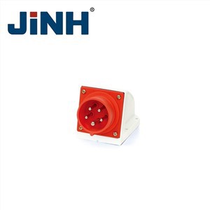 LEE-514 3P+E IP44 Industrial Plug