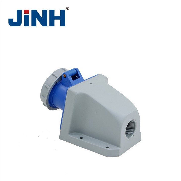 LEE-1132 2P+E IP67 Industrial Socket