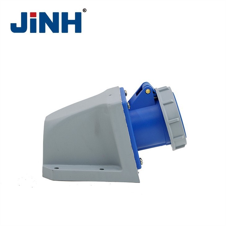 LEE-1132 2P+E IP67 Industrial Socket