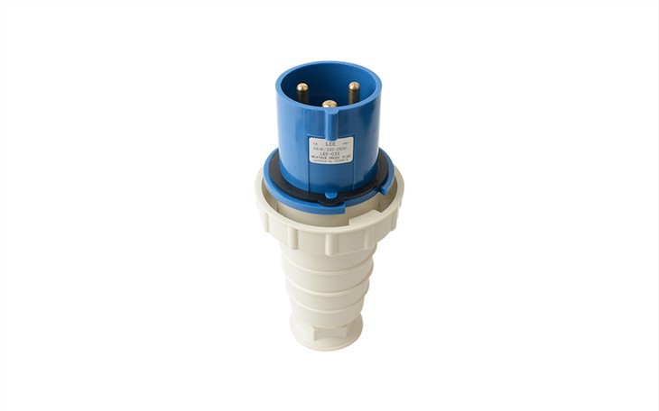 LEE-033 2P+E IP67 Industrial Plug
